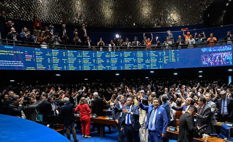 É um marco na nossa história: vitória do povo trabalhador com o fim aprovado da escala 6×1
